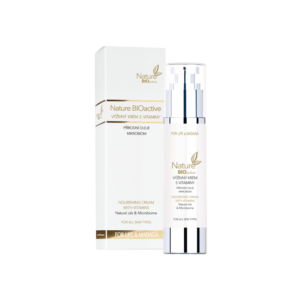 Nourishing face cream with vitamins